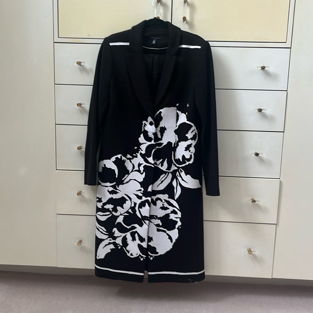 White House black market Ladies evening/winter coat